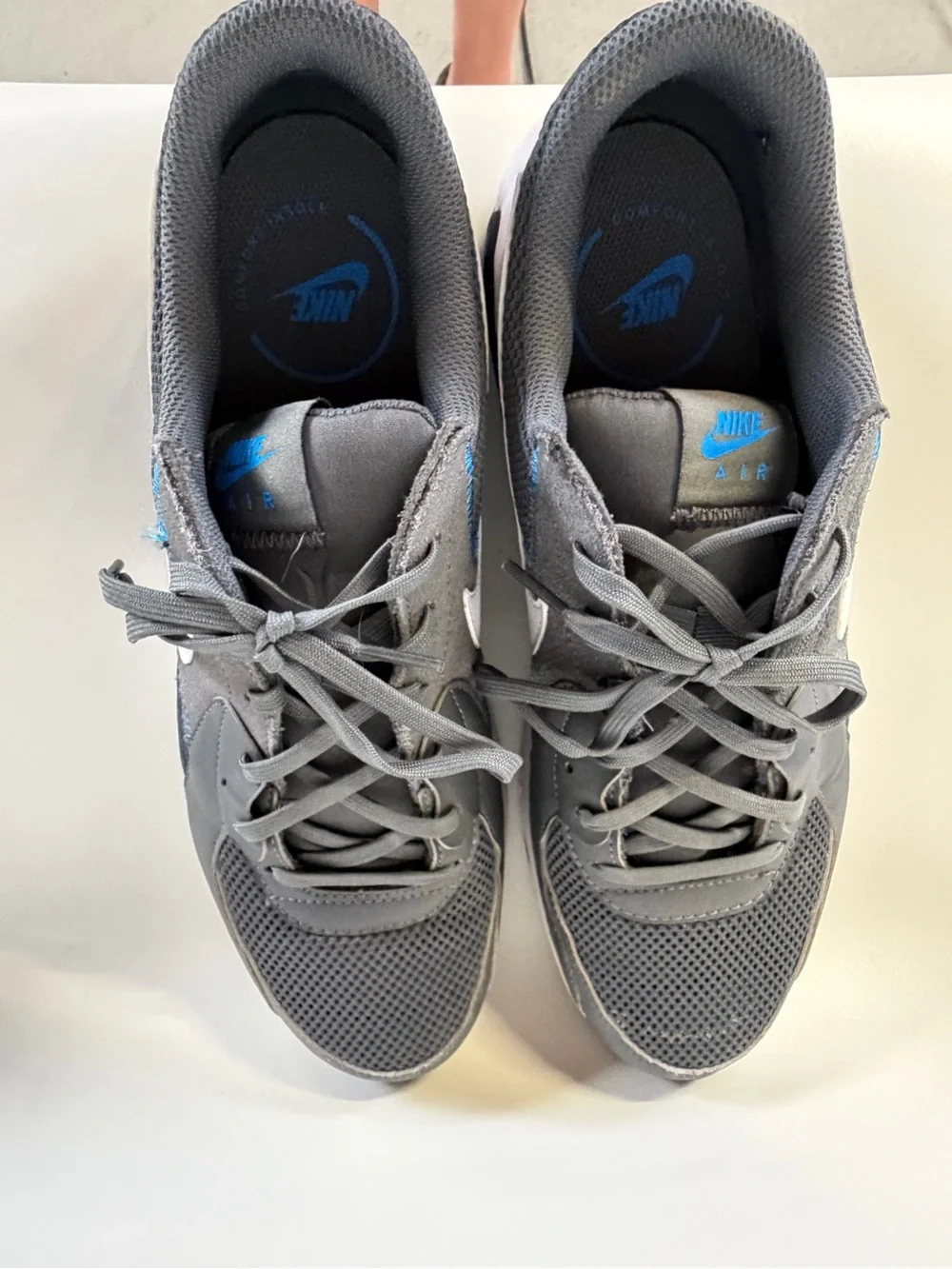 Nike Air Max Excee size 11 like new